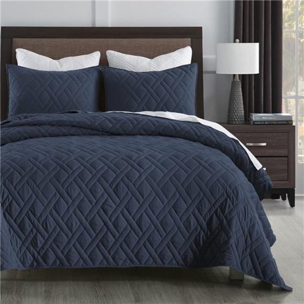 Queen Quilt Set Navy Blue Geometric Diamond Stitched